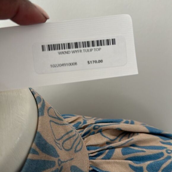 WKND WYFR Floral Patterned Top NWT - Picture 7 of 10